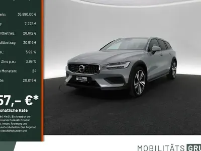 Occasion Volvo V60 CC Plus 197 ch (144 kW) 2023 Gris Break