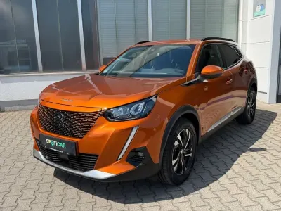 Gebraucht Peugeot e-2008 Allure 100 kW (136 PS) 2021 Orange SUV