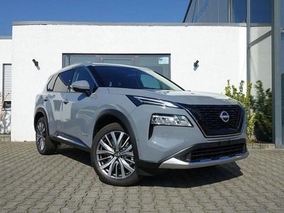 Neu Nissan X-Trail Tekna+ 213 PS (156 kW) 2025 Grau SUV