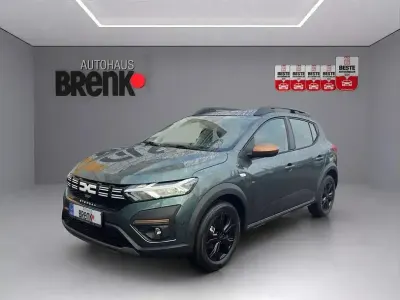 Neu Dacia Sandero Extreme 91 PS (66 kW) 2025 Grün Limousine