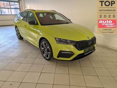 Grün Gebraucht 2024 Skoda Octavia RS Kombi | 33.999 € (Fairer Preis)