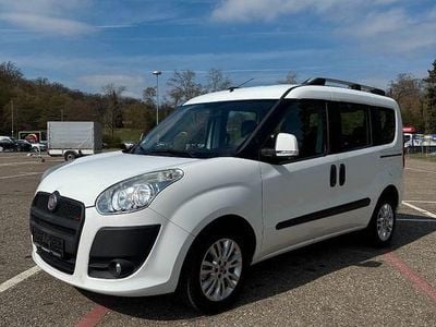 Second-hand Fiat Doblò Emotion 135 CP (99 kW) 2011 Alb Monovolum