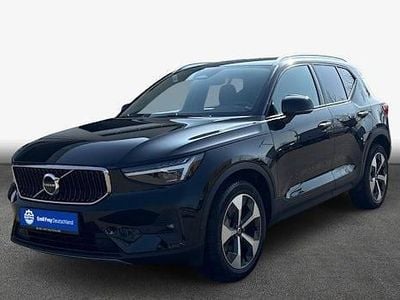 Begagnad Volvo XC40 Core 163 HK (119 kW) 2024 Svart SUV