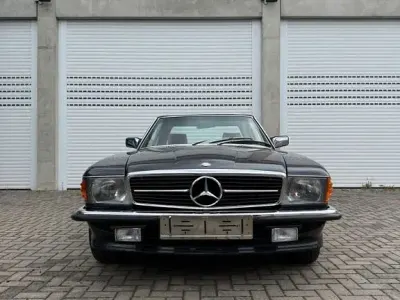 Gebraucht Mercedes SL380 155 PS (114 kW) 1982 Blau Cabrio