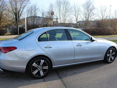 Gebraucht Mercedes C220 Avantgarde 197 PS (144 kW) 2023 Hightechsilber metallic Limousine