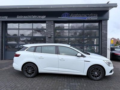 Gebraucht Renault Mégane IV Life 116 PS (85 kW) 2019 Weiß Limousine