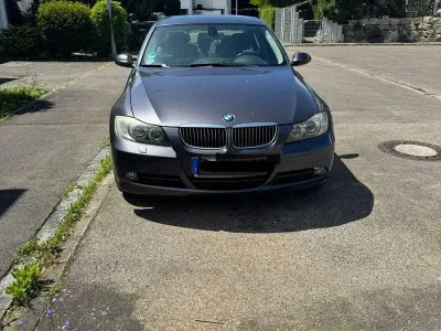 Gebraucht BMW 325 218 PS (160 kW) 2005 Grau Limousine