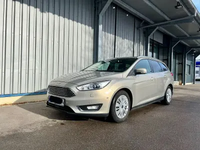 Gebraucht Ford Focus Titanium 182 PS (133 kW) 2015 Silber Kombi