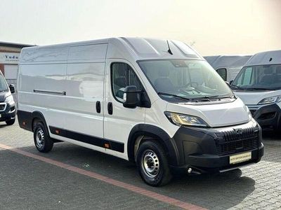 Gebraucht Peugeot Boxer 176 PS (129 kW) 2024 Weiß icy Van
