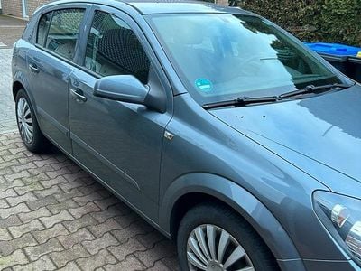 Gebraucht Opel Astra 105 PS (77 kW) 2005 Grau Limousine