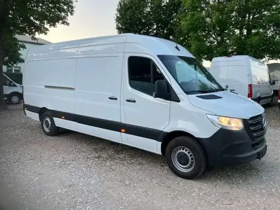 Gebraucht Mercedes Sprinter 150 PS (110 kW) 2024 Arktikweiss Van