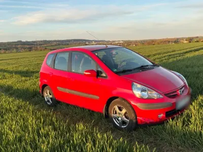 Usata Honda Jazz 83 CV (61 kW) 2008 Rosso Utilitaria