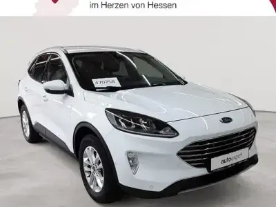 Gebraucht Ford Kuga Titanium 225 PS (165 kW) 2023 Weiß SUV