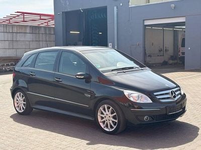 Usata Mercedes B180 109 CV (80 kW) 2006 Nero Monovolume