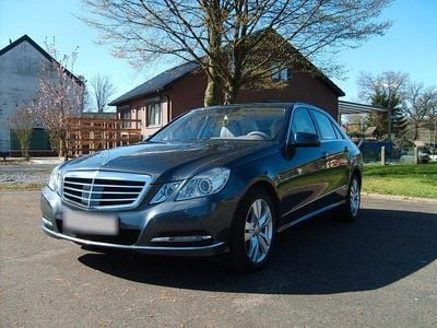 Usata Mercedes E350 292 CV (214 kW) 2010 Grigio Berlina