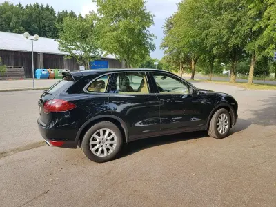 Gebraucht Porsche Cayenne 245 PS (180 kW) 2012 Schwarz SUV