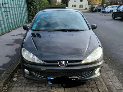 Gebraucht Peugeot 206 109 PS (80 kW) 2003 Schwarz Cabrio