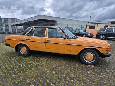 Gebraucht Mercedes 300 80 PS (58 kW) 1980 Limousine