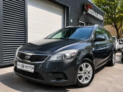 Gebraucht Kia Ceed Sportswagon 90 PS (66 kW) 2010 Grau Kombi