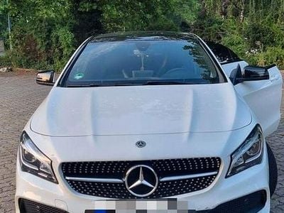 Mercedes CLA200