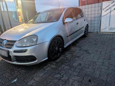 Usata VW Golf IV 116 CV (85 kW) 2004 Argento Berlina