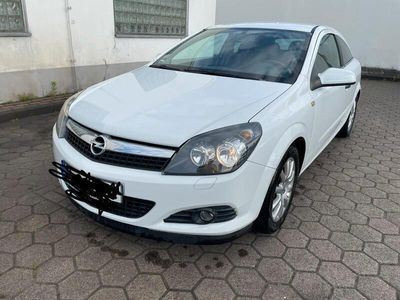 Opel Astra GTC