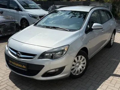 Gebraucht Opel Astra 140 PS (102 kW) 2015 Silber Kombi