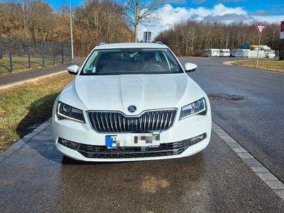 Gebraucht Skoda Superb Style 150 PS (110 kW) 2017 Weiß Kombi
