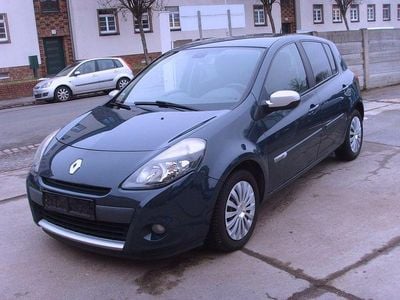 Gebraucht Renault Clio IV Dynamique 103 PS (75 kW) 2012 Blau Limousine