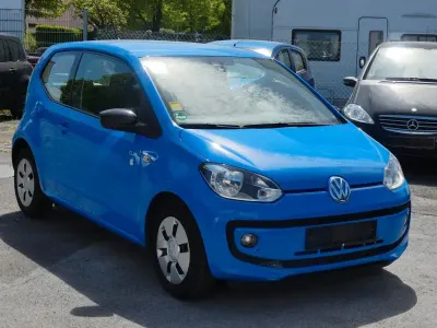Second-hand VW up! Cup 75 CP (55 kW) 2014 Albastru Hatchback