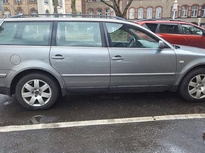 Gebraucht VW Passat Highline 150 PS (110 kW) 2002 Grau Kombi