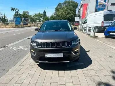 Gebraucht Jeep Compass Limited 140 PS (102 kW) 2018 Andere SUV