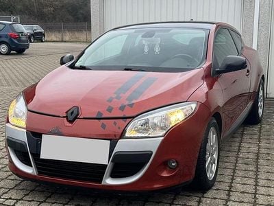 Gebraucht Renault Mégane Coupé 131 PS (96 kW) 2011 Andere farben Coupé