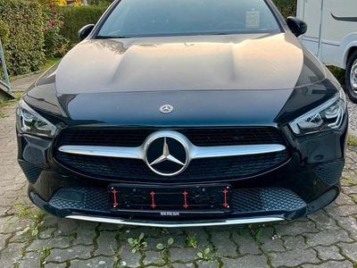 Gebraucht Mercedes CLA220 190 PS (139 kW) 2020 Schwarz Limousine
