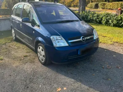 Gebraucht Opel Meriva 100 PS (73 kW) 2004 Van / Kleinbus