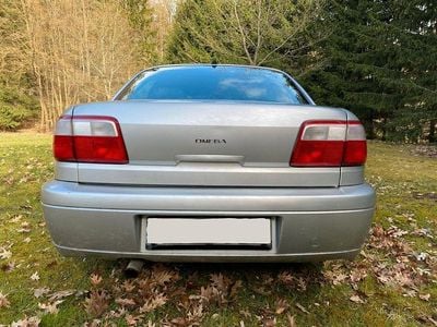 Gebraucht Opel Omega Design Edition 144 PS (105 kW) 2001 Silber Limousine