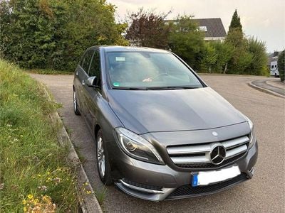 Mercedes B200