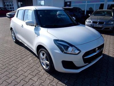 Second-hand Suzuki Swift Club 83 CP (61 kW) 2021 Alb Hatchback