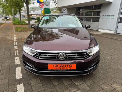 Gebraucht VW Passat R-line 125 PS (91 kW) 2016 Rot Limousine