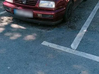 Second-hand VW Vento 90 CP (66 kW) 1995 Roșu Berlinǎ
