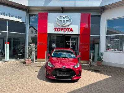 Gebraucht Toyota Yaris Hybrid Team 116 PS (85 kW) 2021 Kleinwagen