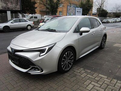 Gebraucht Toyota Corolla Team 122 PS (89 kW) 2023 Silber Limousine