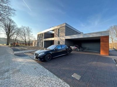 Mercedes S63 AMG