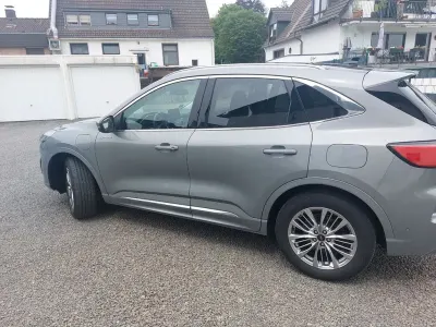 Gebraucht Ford Kuga Vignale 224 PS (164 kW) 2022 Silber SUV