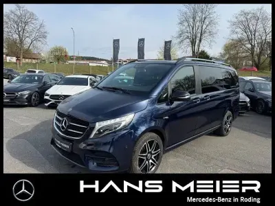 Gebraucht Mercedes V250 AMG 190 PS (139 kW) 2019 Cavansitblau Van / Kleinbus