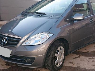 Gebraucht Mercedes A160 95 PS (69 kW) 2009 Silber Van / Kleinbus