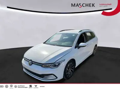 Gebraucht VW Golf VIII 116 PS (85 kW) 2022 Weiß Kombi