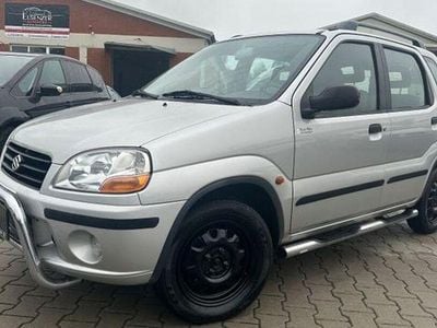 Usata Suzuki Ignis Club 138 CV (101 kW) 2002 Argento Utilitaria