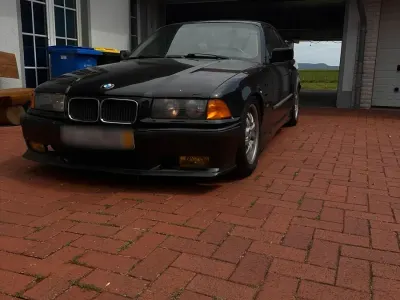 Gebraucht BMW 323 M Sport 170 PS (125 kW) 1997 Schwarz Coupé