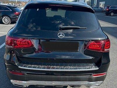 Gebraucht Mercedes GLC200 197 PS (144 kW) 2022 Schwarz SUV